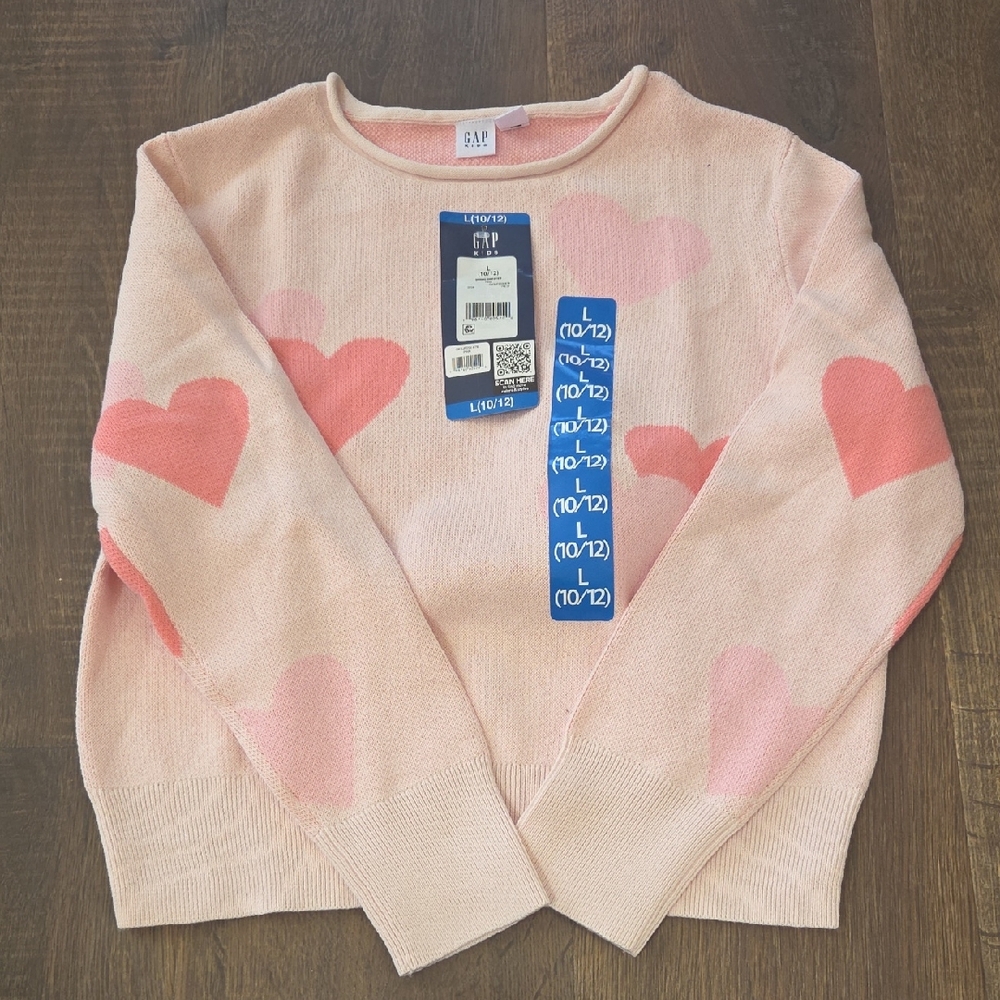 NWT GAP Pink Heart Crew Sweater in Light Blush and Coral